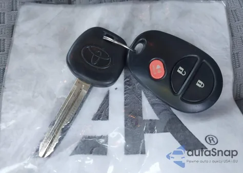 2010 Toyota Tundra Grade 4.6L V8 z USA, uszkodzony, nr VIN 5TFUM5F15AX009238